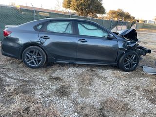 2021 Kia Forte GT-Line - Exterior Side Passenger